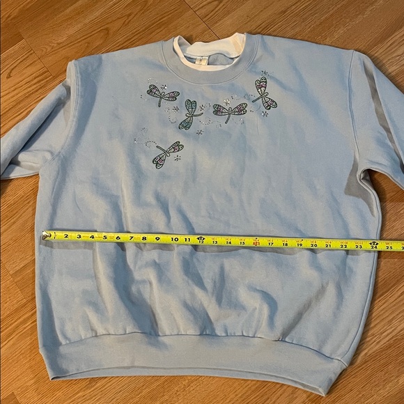 Light Blue Crewneck with Dragonfly Embroidery - Picture 6 of 7